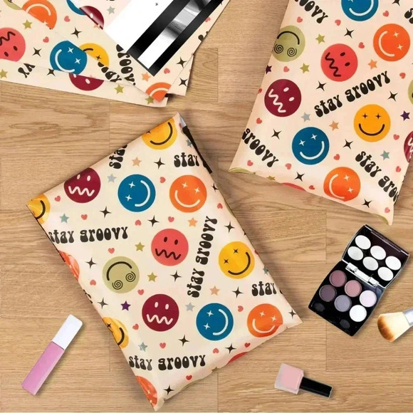 25 Poly Mailer 6x9 Inch 25 PCS - Shipping Bags for Clothing, Waterproof and Tear - Picture 6 of 8